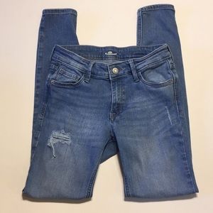 Old Navy Women’s Distressed Jeans